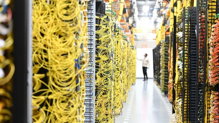 Image for: Künstliche Intelligenz: Riskante Wette: KI‑Investitionen übersteigen eine Billion Dollar