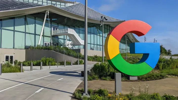 Image for: Google stock faces historic post-earnings slide: Investors rattled by search fears, negative free cash flow